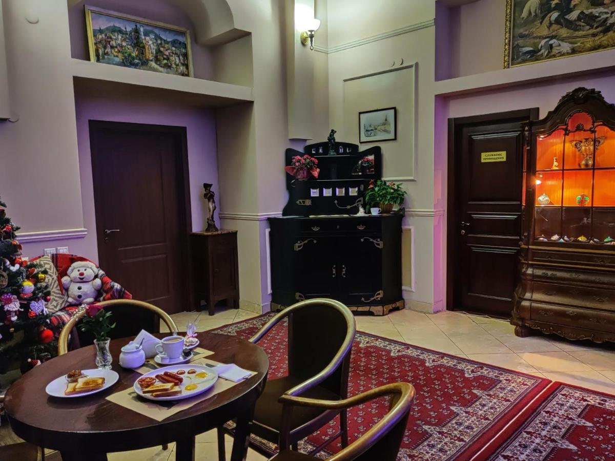 Chaplin Hotel Lviv Luaran gambar