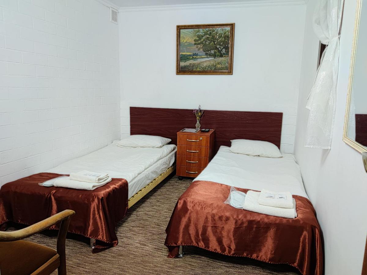 Chaplin Hotel Lviv Luaran gambar