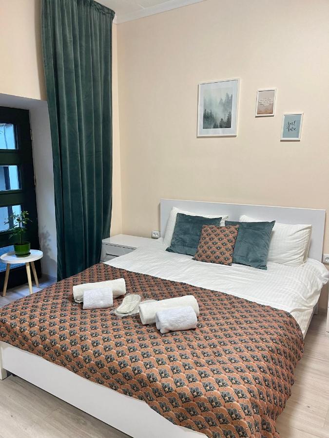 Chaplin Hotel Lviv Luaran gambar