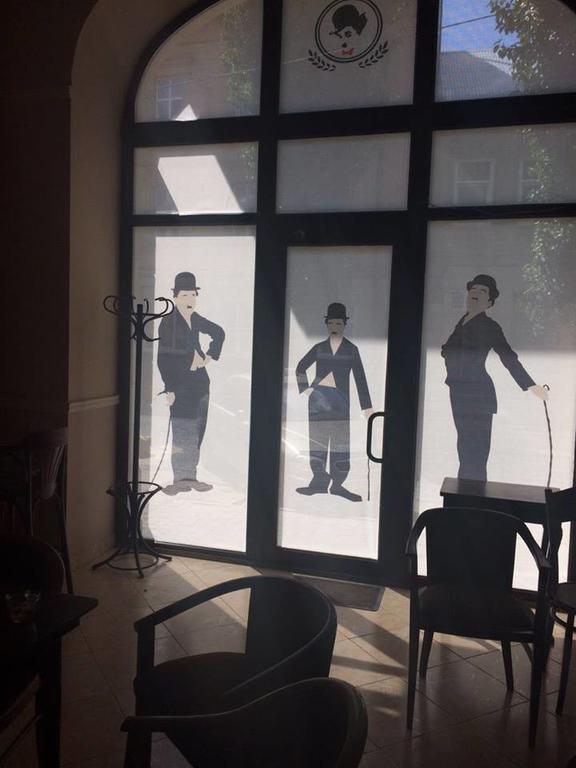 Chaplin Hotel Lviv Luaran gambar